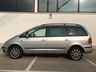 Gebraucht VW Sharan Basis 131 PS (96 kW) 2004 Silber Van / Kleinbus