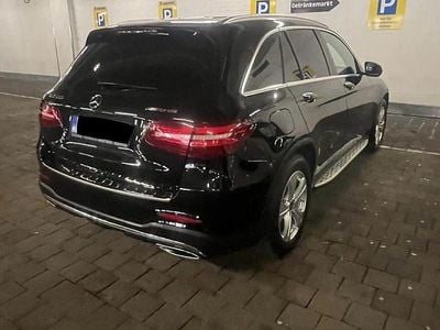 Mercedes GLC300