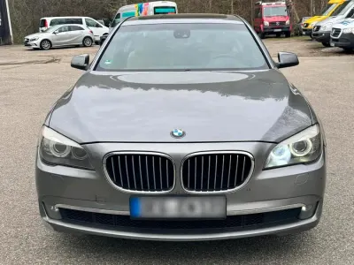 Usata BMW 740 306 CV (225 kW) 2009 Grigio Berlina