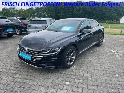 Gebraucht VW Arteon R-line 190 PS (139 kW) 2018 Deep black perleffekt Kleinwagen