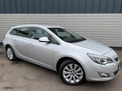 Gebraucht Opel Astra Innovation 140 PS (102 kW) 2012 Silber Kombi