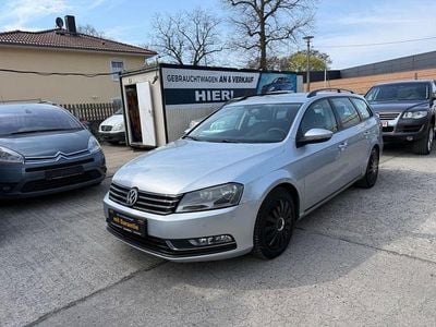 Gebraucht VW Passat Trendline 140 PS (102 kW) 2012 Reflexsilber Kombi