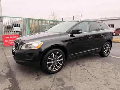 Usado Volvo XC60 Summum 163 HP (119 kW) 2013 Preto SUV