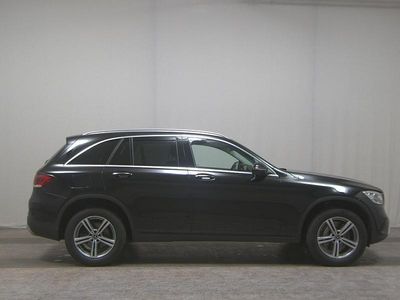 Second-hand Mercedes GLC300e 320 CP (235 kW) 2021 Negru SUV