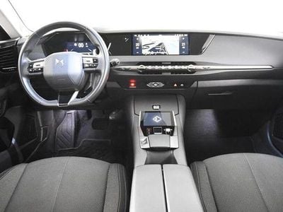 Begagnad DS Automobiles DS4 Bastille Plus 131 HK (96 kW) 2022 Röd Sedan