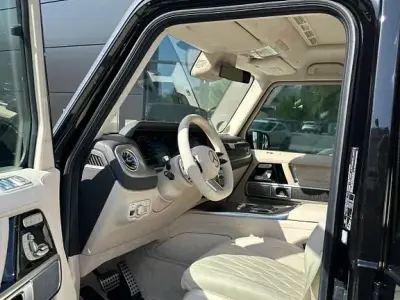 Gebraucht Mercedes G450 367 PS (269 kW) 2025 Schwarz SUV