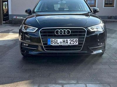 Gebraucht Audi A3 Attraction 105 PS (77 kW) 2013 Schwarz Kleinwagen