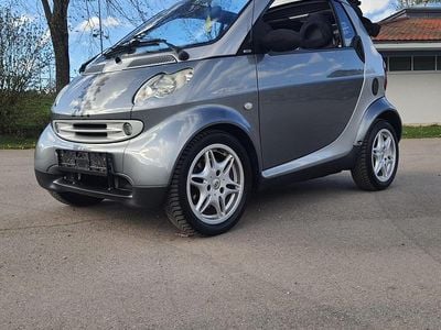 Grau Gebraucht 2001 Smart ForTwo Cabrio Pulse Cabrio | 2.000 € (Fairer Preis)