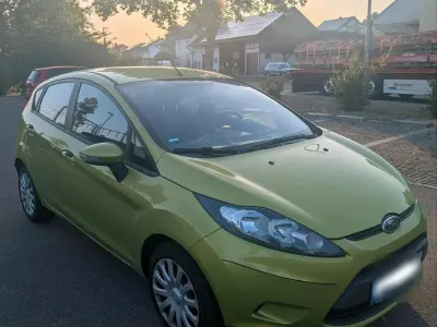 Gebraucht Ford Fiesta 82 PS (60 kW) 2009 Grün Kleinwagen