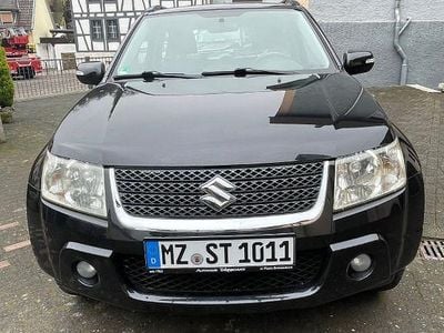 Schwarz Gebraucht 2011 Suzuki Grand Vitara Comfort SUV | 10.400 € (Teuer)