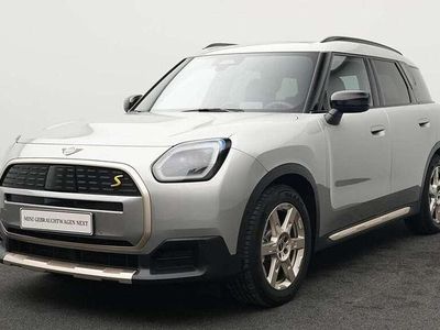Grau Gebraucht 2024 Mini Countryman Favoured SUV | 38.800 € (Guter Preis)