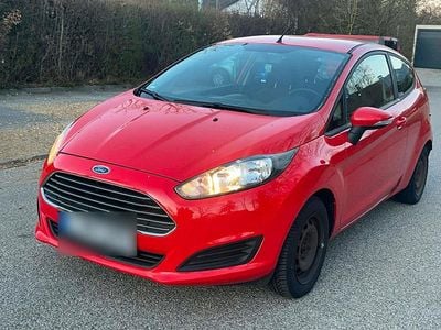 Gebraucht Ford Fiesta 81 PS (59 kW) 2013 Rot Kleinwagen