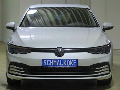 Gebraucht VW Golf VIII Life 150 PS (110 kW) 2023 Oryxweiß perlmutteffekt (metallic) Limousine