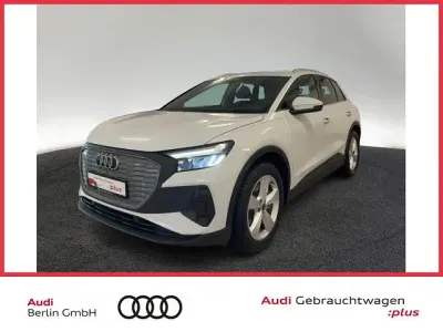 Gebraucht Audi Q4 e-tron Comfort 150 kW (204 PS) 2023 Gletscherweiß metallic SUV