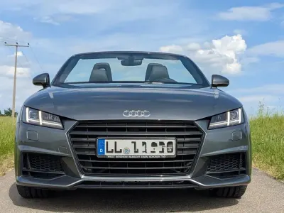 Gebraucht Audi TT Roadster Sport 184 PS (135 kW) 2017 Grau Cabrio