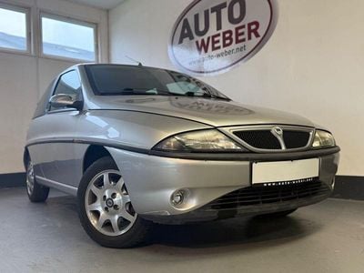 Grau (metallic) Gebraucht 2000 Lancia Ypsilon S Kleinwagen | 2.999 €