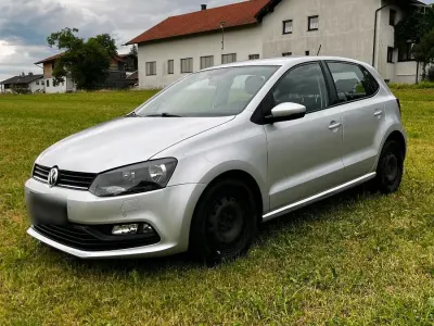 Gebraucht VW Polo 75 PS (55 kW) 2015 Silber Kleinwagen