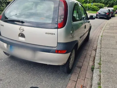 Gebraucht Opel Corsa 58 PS (42 kW) 2002 Silber Kleinwagen