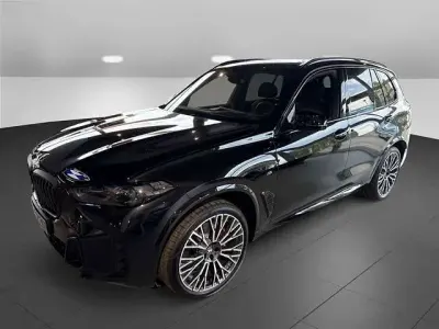Neu BMW X5 M Sport 352 PS (258 kW) 2026 Black sapphire SUV
