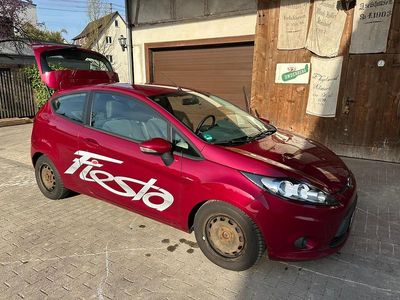 Second-hand Ford Fiesta 82 CP (60 kW) 2008 Roșu Hatchback