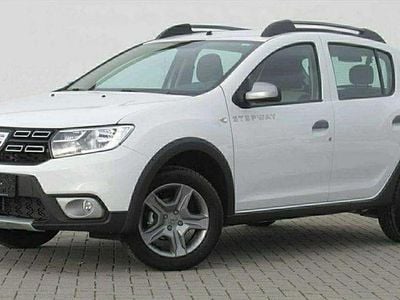 Gebraucht Dacia Sandero Ambiance 101 PS (74 kW) 2020 Weiss / arktisweiss SUV