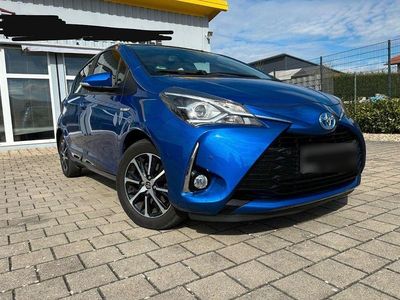 Gebraucht Toyota Yaris 100 PS (73 kW) 2018 Blau Kleinwagen