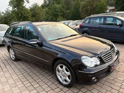 Gebraucht Mercedes C180 Avantgarde 143 PS (105 kW) 2006 Schwarz Kombi