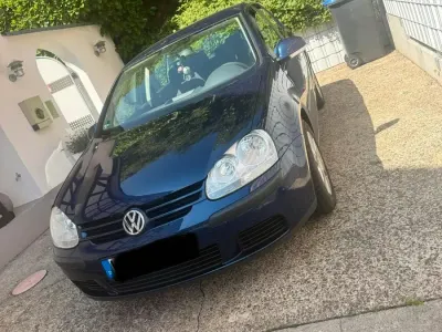 Gebraucht VW Golf V 105 PS (77 kW) 2005 Blau Kleinwagen