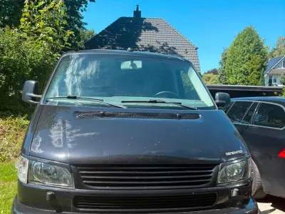 Gebraucht VW Multivan 151 PS (111 kW) 2001 Schwarz Van / Kleinbus