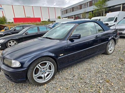 Gebraucht BMW 320 M Sport 170 PS (125 kW) 2002 Blau Cabrio