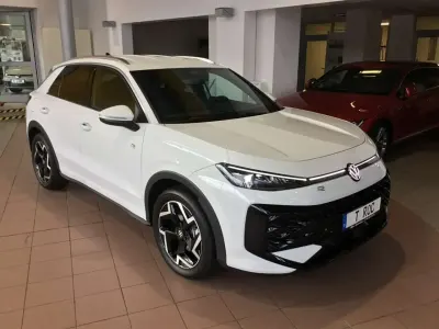Neu VW T-Roc Cabriolet R-line 150 PS (110 kW) 2025 Pure white SUV