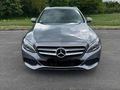 Gebraucht Mercedes C220 Avantgarde 170 PS (125 kW) 2017 Grau Kombi