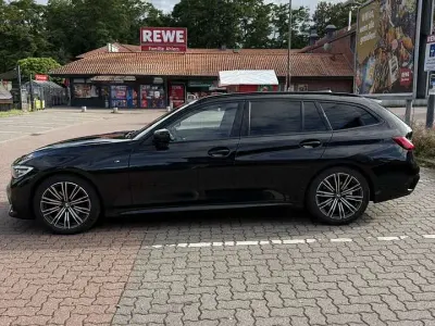 Gebraucht BMW 320 M Sport 190 PS (139 kW) 2021 Schwarz Kombi