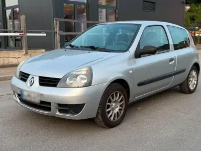 Gebraucht Renault Clio Campus 75 PS (55 kW) 2006 Silber Kleinwagen