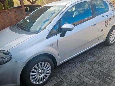 Gebraucht Fiat Punto 60 PS (44 kW) 2010 Silber Kleinwagen
