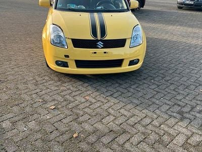 Gelb Gebraucht 2006 Suzuki Swift Kleinwagen | 2.490 € (Fairer Preis)