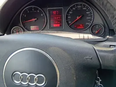 Gebraucht Audi A4 131 PS (96 kW) 2002 Grau Kombi