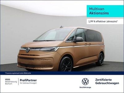 Usata VW Multivan Style 150 CV (110 kW) 2024 Oro Monovolume