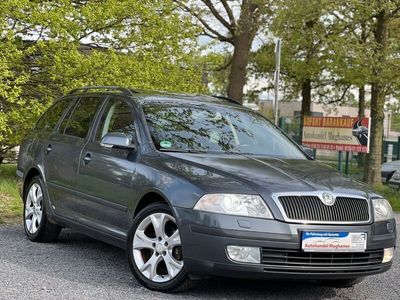 gebraucht Skoda Octavia Combi Elegance 1.6*1.Hand*Xenon*AHK*TÜV*