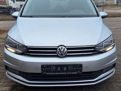 Gebraucht VW Touran Comfortline 110 PS (80 kW) 2016 Silber Van / Kleinbus