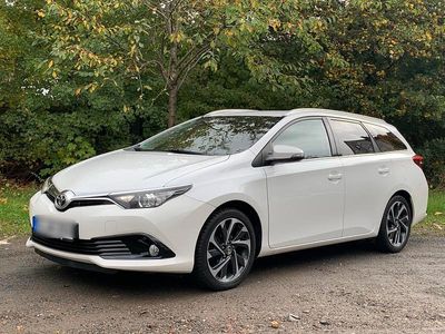 Toyota Auris Touring Sports