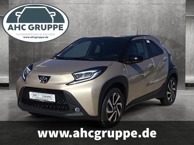 Neu Toyota Aygo X Touch 72 PS (52 kW) 2025 Beige SUV