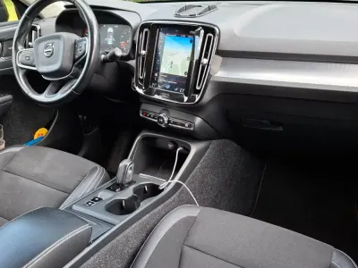 Gebraucht Volvo XC40 163 PS (119 kW) 2020 SUV