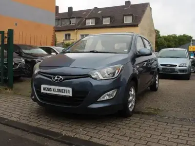 Gebraucht Hyundai i20 Edition 86 PS (63 kW) 2013 Andere Kleinwagen