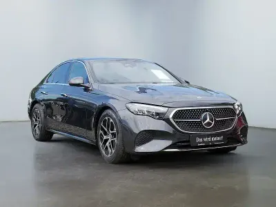 Gebraucht Mercedes E200 Avantgarde 205 PS (150 kW) 2025 Grau Limousine
