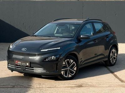 Gebraucht Hyundai Kona Select 100 kW (136 PS) 2022 Schwarz SUV