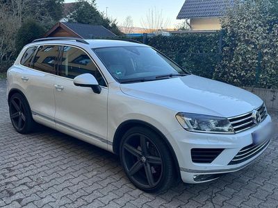 Gebraucht VW Touareg 340 PS (250 kW) 2015 Weiß SUV