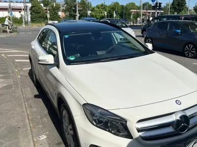 Gebraucht Mercedes GLA220 170 PS (125 kW) 2014 Weiß SUV