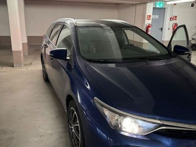 gebraucht Toyota Auris Kombi Executive