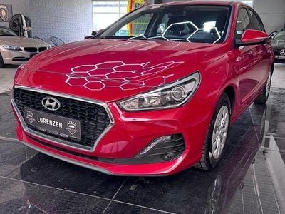 Gebraucht Hyundai i30 120 PS (88 kW) 2020 Rot Kombi